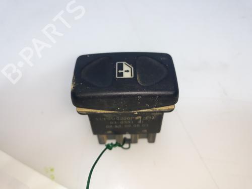 Used Right rear window switch LAND ROVER DISCOVERY II (L318) 2.5 Td5 4x4 (139 hp) 16119698