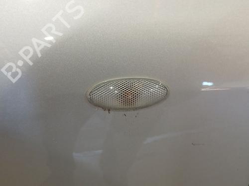 Used Left side indicator TOYOTA AURIS (_E15_) 1.4 D-4D (NDE150_, NDE150R) (90 hp) 30899049