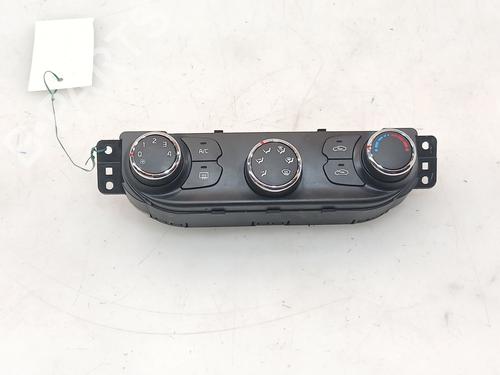 Used Climate control Climate control KIA CEE'D (JD) 1.4 CVVT (100 hp) 36501405 36501405