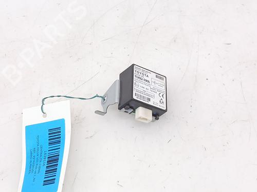 Used Comfort control module TOYOTA HILUX VIII Pickup (_N1_) [2015-2026]  32992510