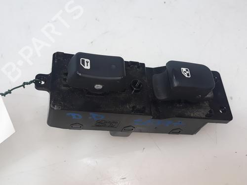 Used Right front window switch KIA CARENS III MPV (UN) 2.0 CRDi 140 (140 hp) 16866371