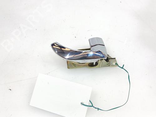 Maniglia interna posteriore destra Maniglia interna posteriore destra KIA SORENTO I (JC) 2.5 CRDi 4WD (140 hp) 33959752 33959752