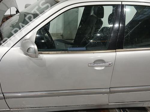 Used Left front door Left front door MERCEDES-BENZ E-CLASS (W210) E 270 CDI (210.016) (170 hp) 34186545 34186545