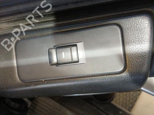Used Right rear window switch LAND ROVER DISCOVERY III (L319) 2.7 TD 4x4 (190 hp) 29892069