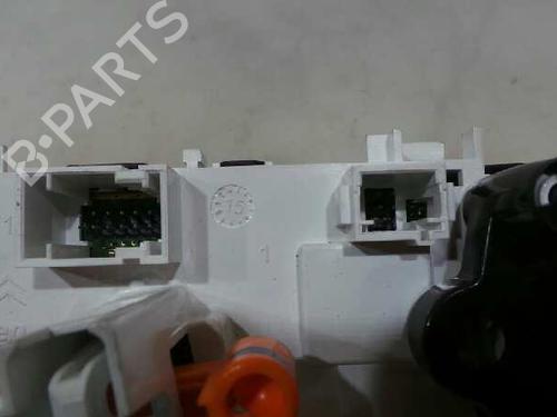 Climate control PEUGEOT 2008 I (CU_)  | BP5681590I5