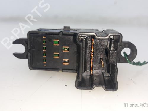 Right rear window switch NISSAN QASHQAI / QASHQAI +2 I (J10, NJ10, JJ10E) 1.5 dCi | BP16445356I28 