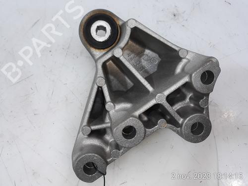 Engine mount MERCEDES-BENZ GLA-CLASS (X156) GLA 200 CDI / d (156.908) | BP15833834M89 