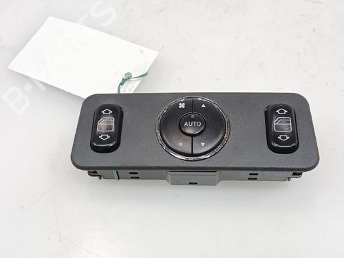 Venstre bagtil elrude kontakt Venstre bagtil elrude kontakt MERCEDES-BENZ M-CLASS (W163) ML 270 CDI (163.113) (163 hp) 34341164 34341164