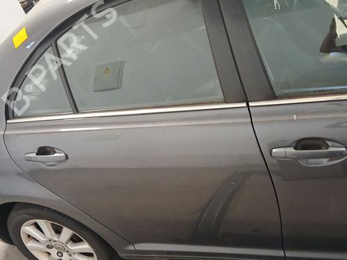 Used Right rear door TOYOTA AVENSIS Saloon (_T25_) 2.2 D-4D (ADT251_, ADT251R) (150 hp) 28075401