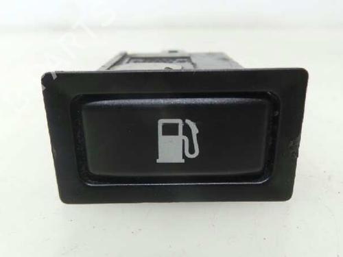 Used Switch TOYOTA AVENSIS Saloon (_T25_) 2.0 D-4D (CDT250_, CDT250R) (116 hp) 6817778