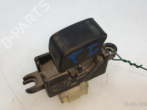 Used Left rear window switch NISSAN X-TRAIL I (T30) [2001-2013]  16305853