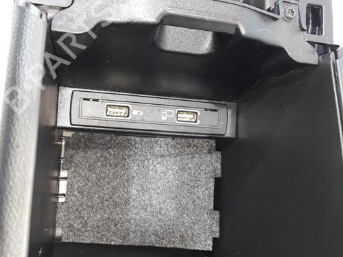 Armrest / Center console MERCEDES-BENZ GLA-CLASS (X156) GLA 200 CDI / d (156.908) | BP15846214I20 