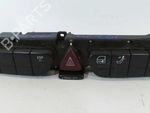 Used Warning switch MERCEDES-BENZ C-CLASS (W203) C 220 CDI (203.006, 203.008) (143 hp) 4903923