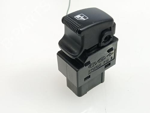Right rear window switch KIA SPORTAGE II (JE_, KM_) 2.0 i 16V | BP24627682I28