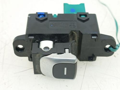 Comutador vidro trás esquerdo KIA OPTIMA (JF) 1.7 CRDi | BP31947548I29