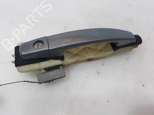 Used Front left exterior door handle CHEVROLET CAPTIVA (C100, C140) 2.0 D 4WD (150 hp) 10629274