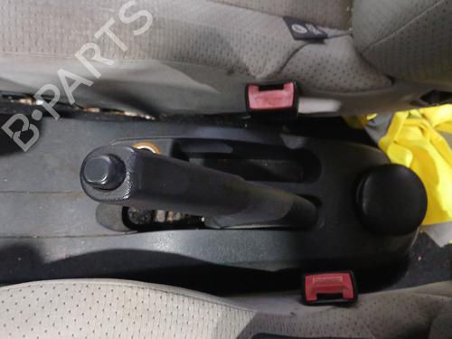 Frein à main RENAULT CLIO III (BR0/1, CR0/1) 1.2 16V (BR02, BR0J, BR11, CR02, CR0J, CR11) (75 hp) 31980069