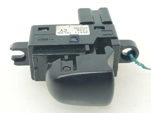 Used Left rear window switch NISSAN LEAF (ZE1) Electric (150 hp) 24916425