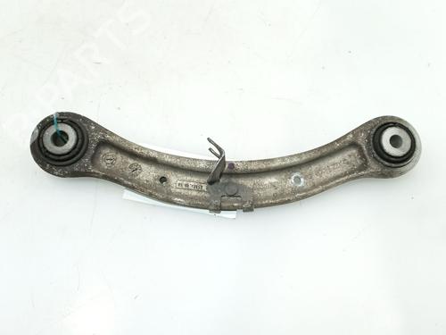 Højre bagtil bærearm VW TOUAREG (7P5, 7P6) 4.2 V8 TDI (340 hp) 31376048