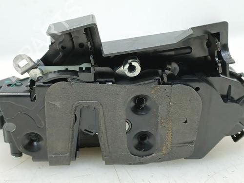 Front left lock VOLVO XC70 II (136) D5 AWD | BP31131514C98