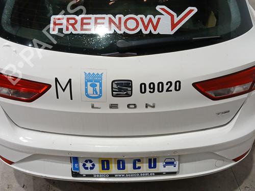 Right tailgate light SEAT LEON (5F1) 1.5 TGi | BP31832150C80