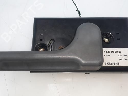 Used Rear left interior door handle MERCEDES-BENZ VITO / MIXTO Van (W639) [2003-2025]  16753625