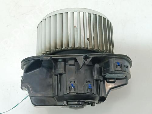 Heater blower motor VW TOUAREG (7P5, 7P6) 4.2 V8 TDI | BP31626048M62 