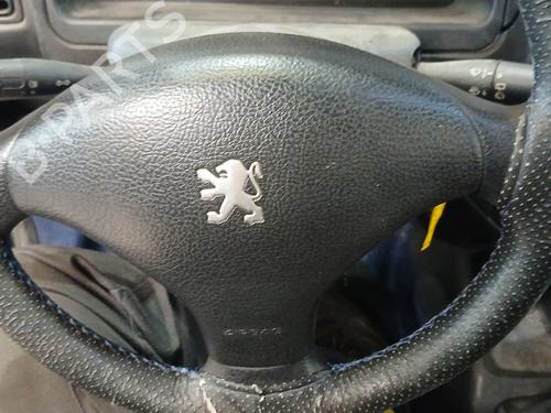 Used Driver airbag PEUGEOT 106 II (1A_, 1C_) 1.1 i (60 hp) 28480779