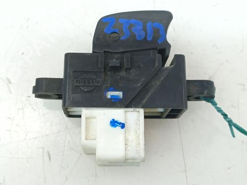 Right front window switch NISSAN X-TRAIL I (T30) 2.2 dCi 4x4 | BP31710081I26 