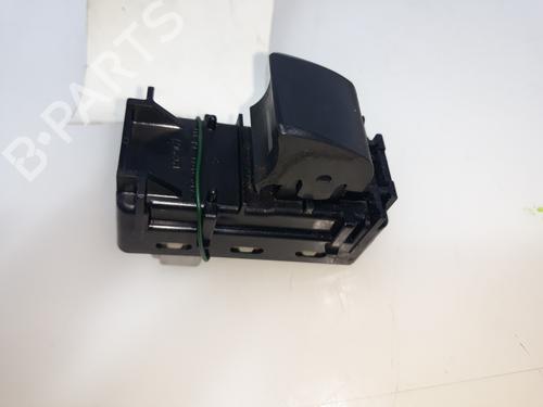 Used Right rear window switch LEXUS IS III (_E3_) 300h (AVE30_, AVE30R) (223 hp) 16116858