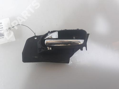 Used Front left interior door handle Front left interior door handle PEUGEOT 607 (9D, 9U) 3.0 V6 24V (207 hp) 7054584 7054584