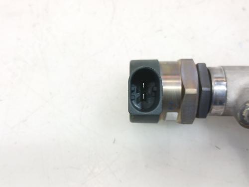 Injection rail VW PASSAT B6 (3C2) 2.0 TDI | BP39592321M98 - Image 4