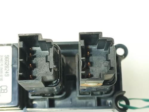Display CHEVROLET CAPTIVA (C100, C140) 2.0 D 4WD | BP29764737C48