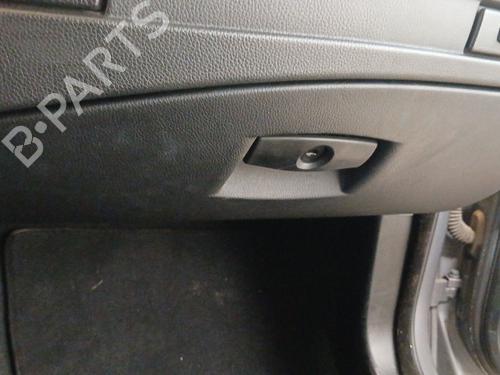 Used Glove box Glove box 39071332 39071332