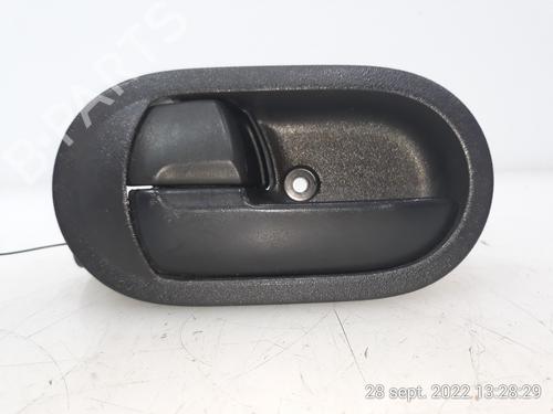 Venstre foran invendig håndtak MITSUBISHI COLT VI (Z3_A, Z2_A) 1.5 DI-D (Z39A) (95 hp) 10629386