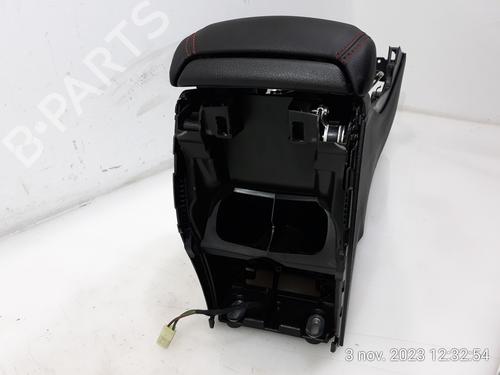 Armrest / Center console MERCEDES-BENZ GLA-CLASS (X156) GLA 200 CDI / d (156.908) | BP15846214I20 