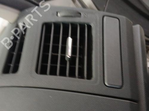 Luftventilen TOYOTA AURIS (_E15_) 1.4 D-4D (NDE150_, NDE150R) (90 hp) 30899051