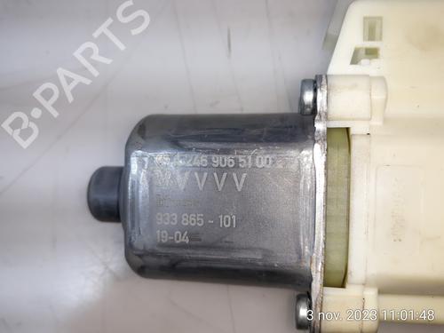Left front window motor MERCEDES-BENZ GLA-CLASS (X156) GLA 200 CDI / d (156.908) | BP15839150E21 