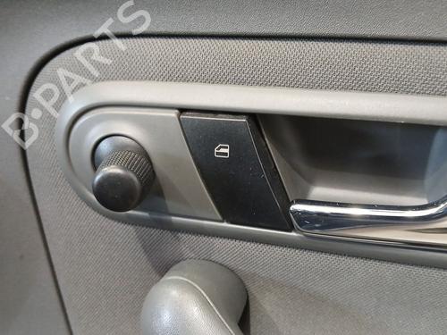 Used Right front window switch Right front window switch 37795556 37795556