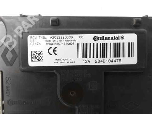 Used Fuse box Fuse box DACIA SANDERO II TCe 90 (B8M1, B8MA, B8AC) (90 hp) 8794886 8794886