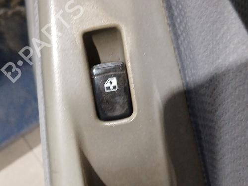 Used Right front window switch Right front window switch CHEVROLET LACETTI (J200) 1.4 16V (95 hp) 34344681 34344681