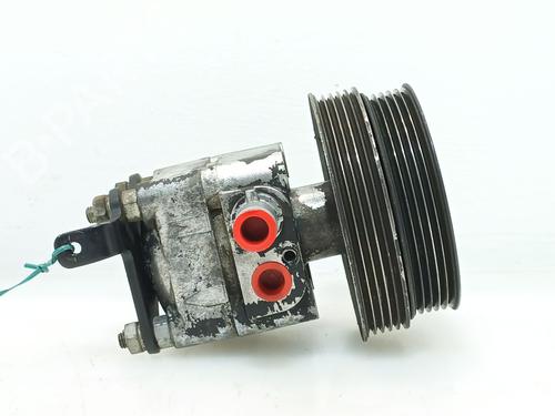 Used Steering pump VOLVO XC70 II (136) D5 AWD (185 hp) 31175028