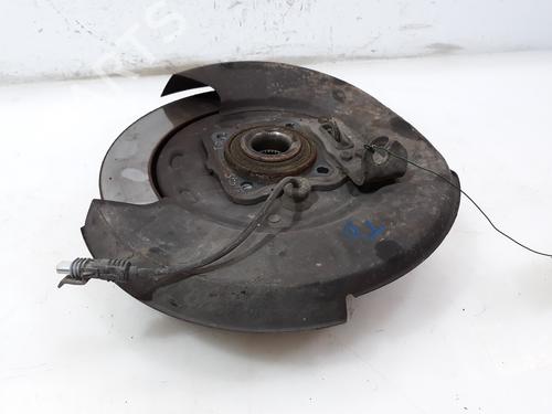 Used Right rear steering knuckle CHEVROLET CAPTIVA (C100, C140) 2.0 D 4WD (150 hp) 13655599