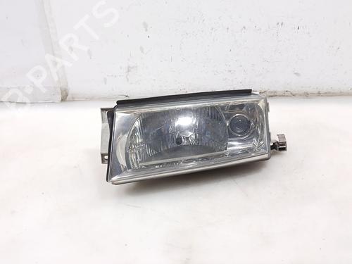 Faro izquierdo Faro izquierdo 39066755 39066755