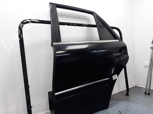 Left rear door MERCEDES-BENZ M-CLASS (W164) ML 420 CDI 4-matic (164.128) | BP11038385C4 