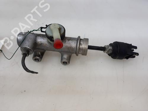 Used Brake master cylinder TOYOTA LAND CRUISER PRADO (_J15_) 3.0 D-4D (KDJ150_, KDJ150, KDJ155) (173 hp) 13499136