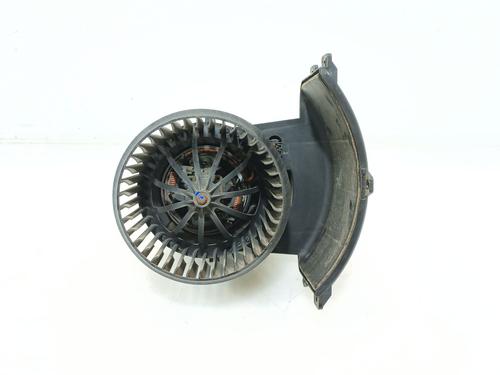 Used Heater blower motor VW TRANSPORTER T5 Bus (7HB, 7HJ, 7EB, 7EJ) 2.5 TDI (130 hp) 30385404