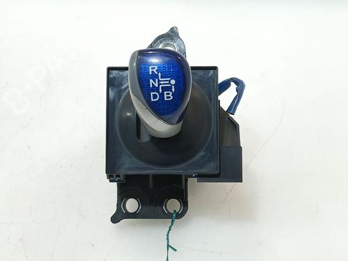 Used Gear lever TOYOTA PRIUS (_W3_) 1.8 Hybrid (ZVW3_) (99 hp) 30149849
