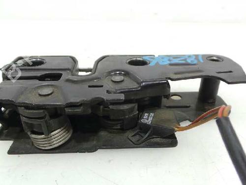 Hood lock SKODA OCTAVIA II (1Z3) 2.0 TDI | BP8776140C133 