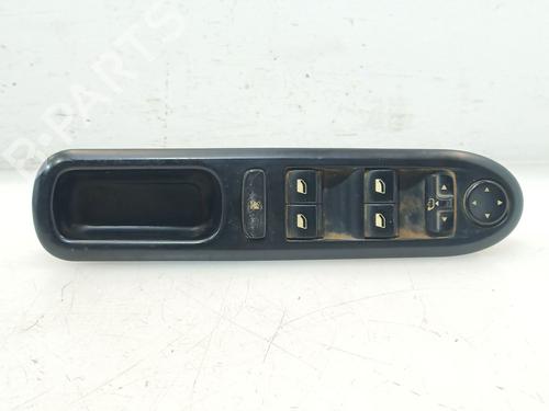 Used Left front window switch PEUGEOT 407 (6D_) 2.0 HDi 135 (6DRHRH, 6DRHRE, 6DRHRG, 6DRHRJ) (136 hp) 30614472